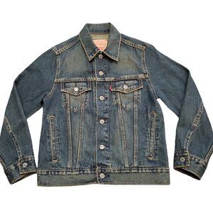 Levi's Strauss & Co Denim Women's Sm Jean Button Distressed Trucker Jacket A10